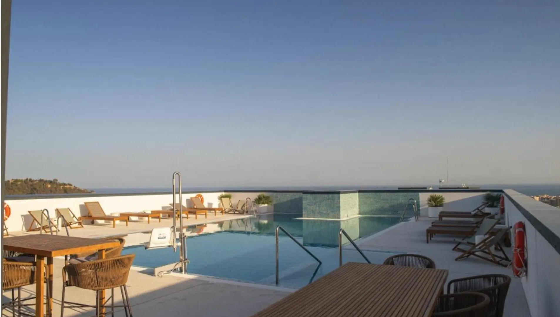 Live Your Dream In Malaga Apartment